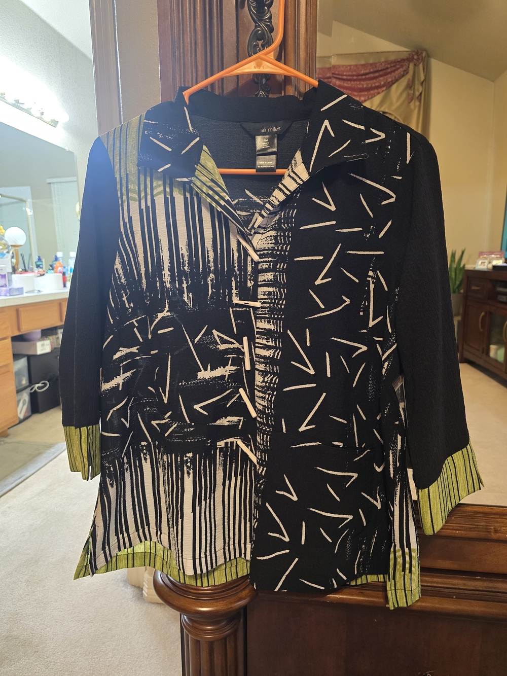 Ali Miles Black White and Lime Green Graphic Print Jacket